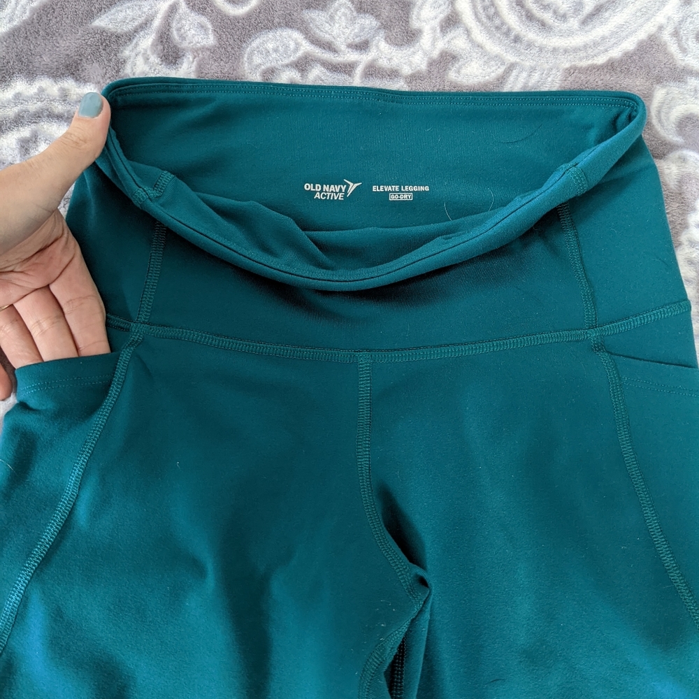 Old Navy Elevate Legging